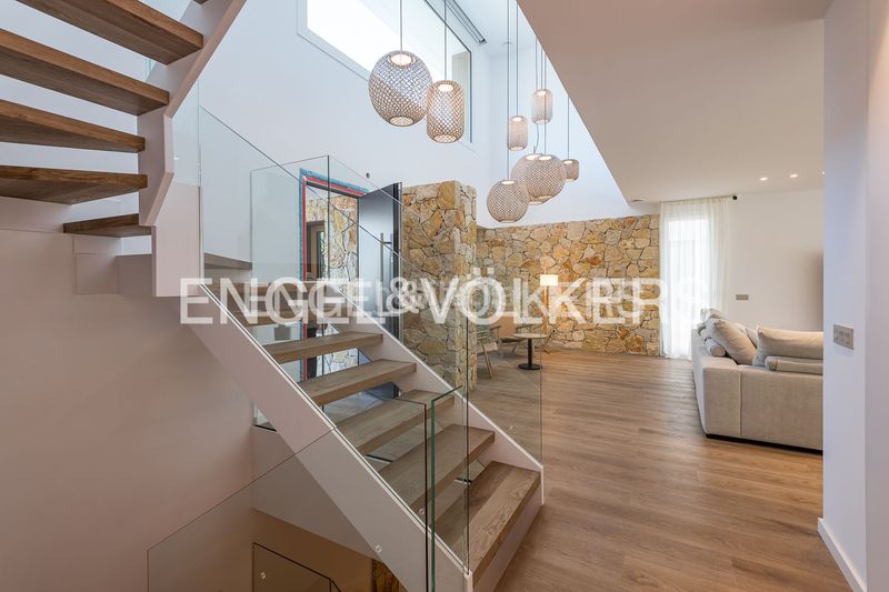 Foto d75a7414-79af-4fc0-81b2-26e3b80670fe. Casa amb calefacció aparcament piscina a Vallpineda-Santa Bàrbara Sitges