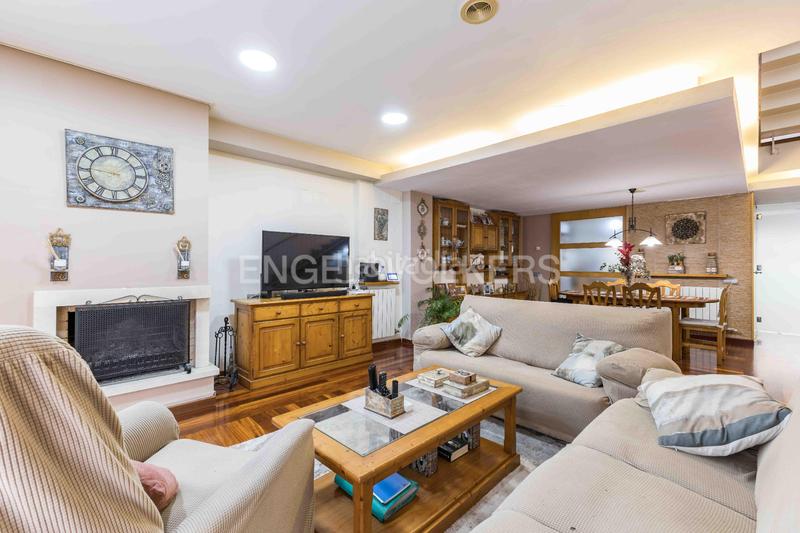 Foto 4c3543a7-53fc-491e-86a6-98f772870dc1. Casa con riscaldamento parcheggio in Diagonal-Colomeres Gavà