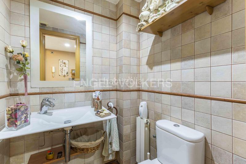 Foto 952049ab-4a46-422b-bfab-eeb92707264a. Casa con riscaldamento parcheggio in Diagonal-Colomeres Gavà