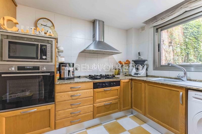 Foto 95c96dbc-ae0b-4cdd-844b-9982ba487130. Casa con riscaldamento parcheggio in Diagonal-Colomeres Gavà