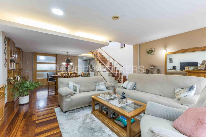 Foto a79d96e0-b315-4e8e-8422-39d817b5b450. Casa con riscaldamento parcheggio in Diagonal-Colomeres Gavà
