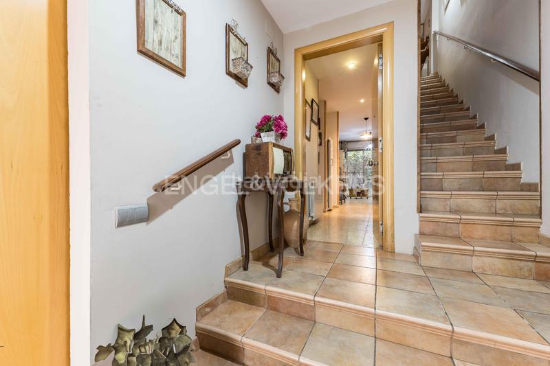 Foto b3ce1546-7669-431b-8135-d4e514d5759f. Casa con riscaldamento parcheggio in Diagonal-Colomeres Gavà