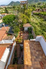 Maison à Olesa de Montserrat. Exclusiva residencia con jardín en el centro de olesa de montser