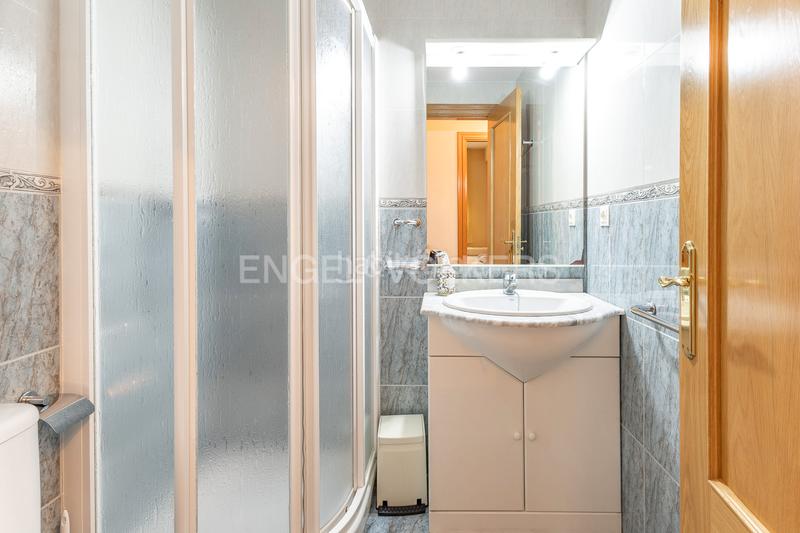 Foto ea3f9b3c-7977-41a5-ad44-023402d6cdb9. Piccolo appartamento con riscaldamento in Ca n'Aurell Terrassa