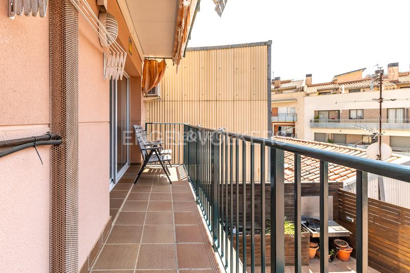 Foto f0255d40-483a-4b22-81e2-a98e6512ad3a. Piccolo appartamento con riscaldamento in Ca n'Aurell Terrassa