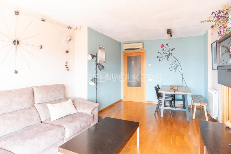 Foto c3d82e45-23e3-4fc9-bdd2-c9b1c5af61b1. Apartament amb calefacció aparcament a Can Borrell Mollet del Vallès