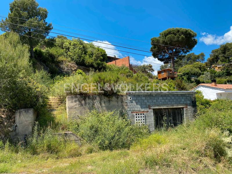 Foto 70dc7e1e-f8c7-49b2-a489-4c1ada18e899. Terreno residencial exclusiva parcela residencial con vistas al mar en Palafolls