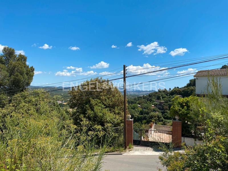 Foto d31e3735-7843-4929-a97a-6ff1e8b72f30. Terreno residencial exclusiva parcela residencial con vistas al mar en Palafolls