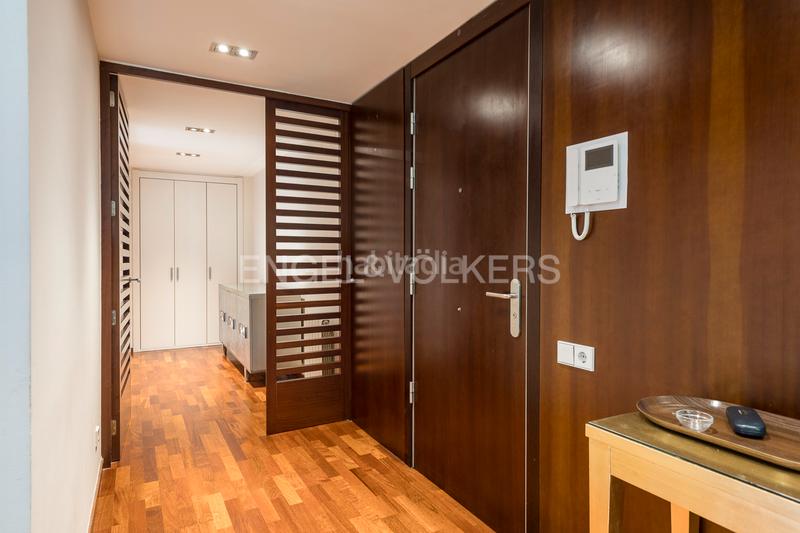 Foto 6cea5529-9ec5-422a-aa52-d10a7f144672. Lloguer apartament amb calefacció aparcament a Tres Torres Barcelona