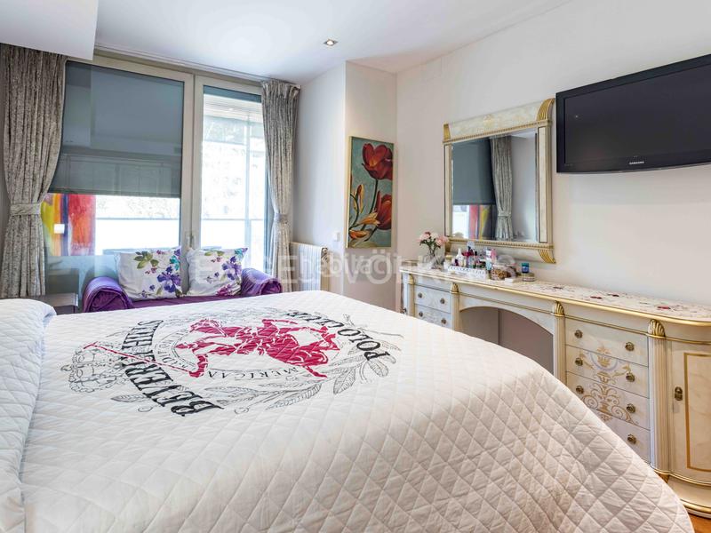 Foto 5472e2a3-5a6f-454e-a423-0d1431771eec. Location appartement avec chauffage parking dans Tres Torres Barcelona