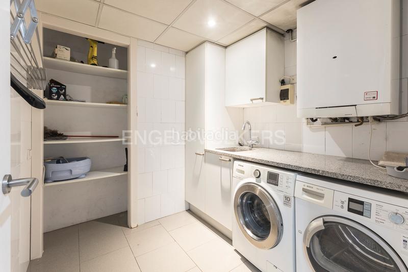 Foto 8fc653be-16bd-40fd-afdc-9521f31ea17d. Location appartement avec chauffage parking dans Tres Torres Barcelona
