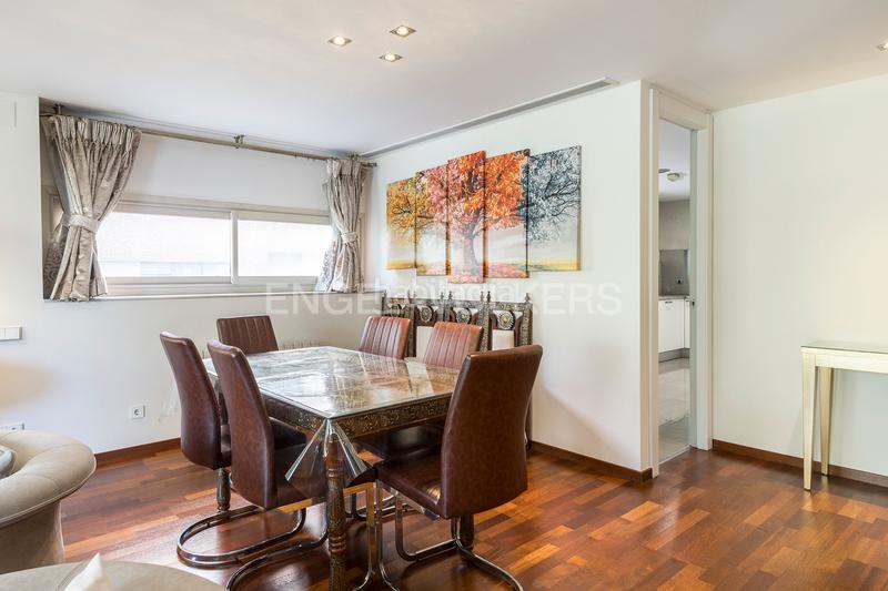 Foto f81eb3c8-12fa-4b06-9f3c-9d568a7d534c. Location appartement avec chauffage parking dans Tres Torres Barcelona