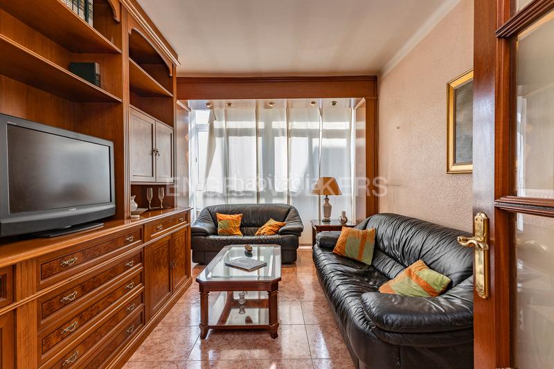 Foto 8ceaa59d-5d90-4e23-a9eb-41eb545fad95. Appartement avec chauffage dans Creu de Barberà Sabadell