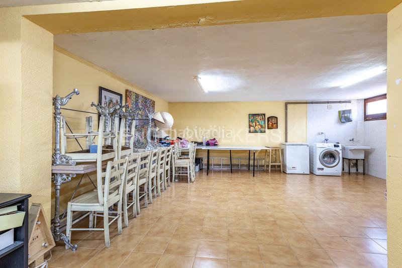 Foto 376c6e59-22b4-4e46-8eef-4b14413f52a1. House with heating parking in Vilassar de Dalt