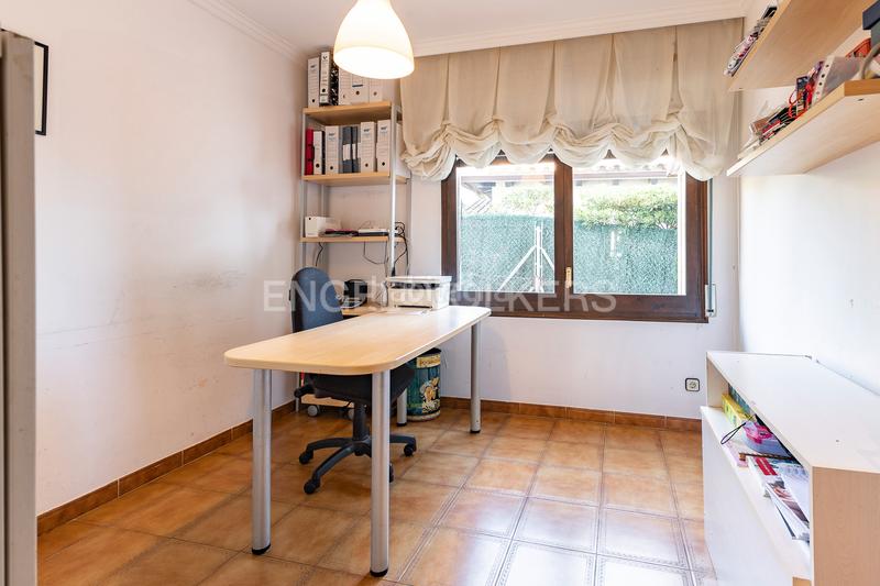 Foto b0e942b7-a852-4731-9d97-e6fb1f62d615. House with heating parking in Vilassar de Dalt