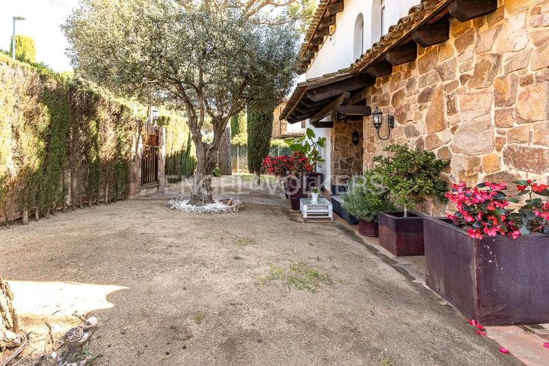 Foto b1205a25-760e-460a-9121-701adaedc376. House with heating parking in Vilassar de Dalt