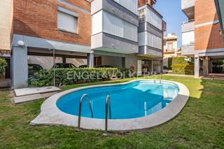 Apartment in Centre. Piso con piscina en el centro de sant just