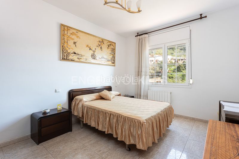 Foto 1ad397a0-3ab4-4035-9e65-42be2c158bed. Casa amb calefacció aparcament a Sant Genís dels Agudells Barcelona