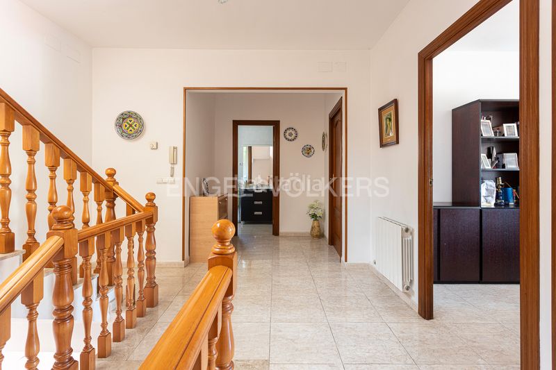 Foto 28a72d4b-d4d9-43f6-a7ef-7473fff28fe9. Casa amb calefacció aparcament a Sant Genís dels Agudells Barcelona