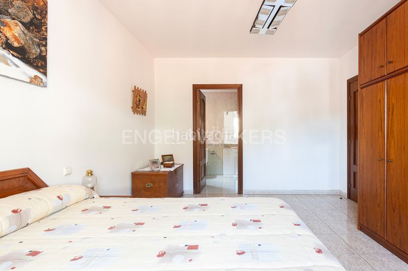 Foto 30154d9c-f048-4de4-9156-a1f910316154. Casa amb calefacció aparcament a Sant Genís dels Agudells Barcelona