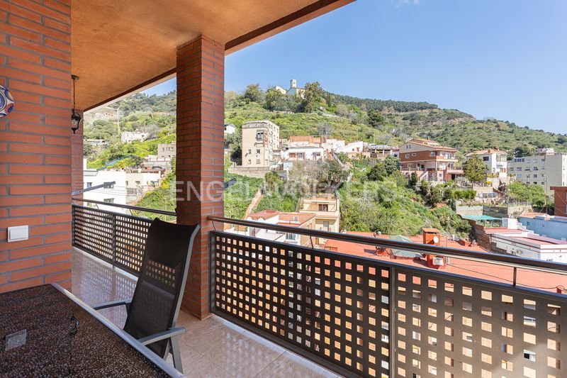 Foto a73b8a4d-a51e-4fd6-91d2-0d9059af0ffc. Casa amb calefacció aparcament a Sant Genís dels Agudells Barcelona