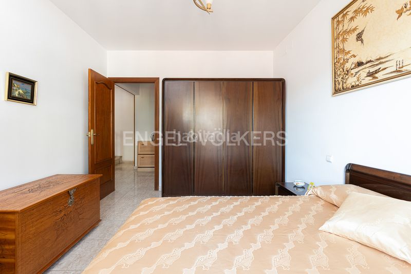 Foto b20334bd-4c19-43f7-b0ef-945ebd5d952a. Casa amb calefacció aparcament a Sant Genís dels Agudells Barcelona