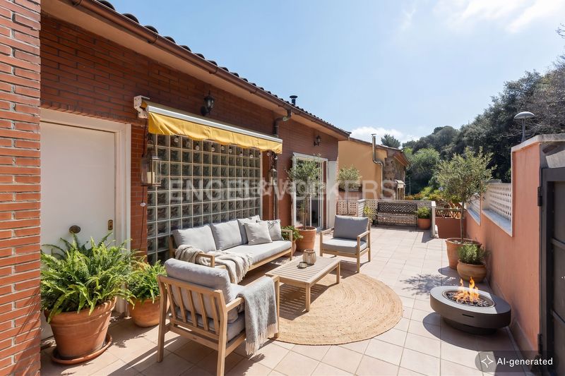Foto e751c8bd-e0a8-48c3-bb4c-c3664543f608. Casa amb calefacció aparcament a Sant Genís dels Agudells Barcelona
