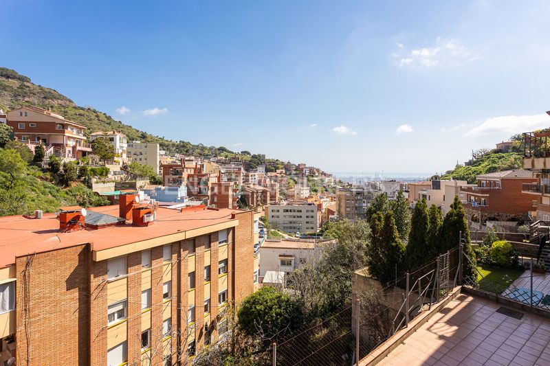 Foto eb512e0b-4432-429c-b45d-d8b75924d1c5. Casa amb calefacció aparcament a Sant Genís dels Agudells Barcelona