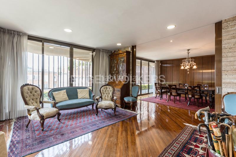 Foto 16d844ba-ab8a-4e84-9d4b-f9f44614a98a. Appartement avec chauffage parking dans Sant Gervasi - Galvany Barcelona