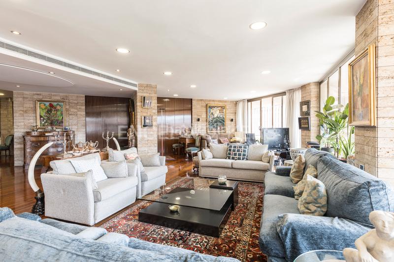 Foto 44a8ee15-16c6-4572-abd4-e3ca01404f56. Appartement avec chauffage parking dans Sant Gervasi - Galvany Barcelona