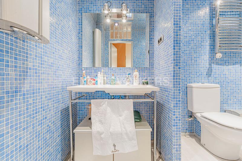 Foto 2e1a0614-fd00-4ba8-a945-c7e07365306a. Dúplex amb calefacció a Putget - Farró Barcelona