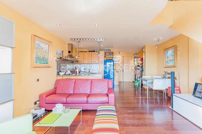 Foto a05d46c5-313f-465c-9511-1b7b46082ed6. Dúplex amb calefacció a Putget - Farró Barcelona