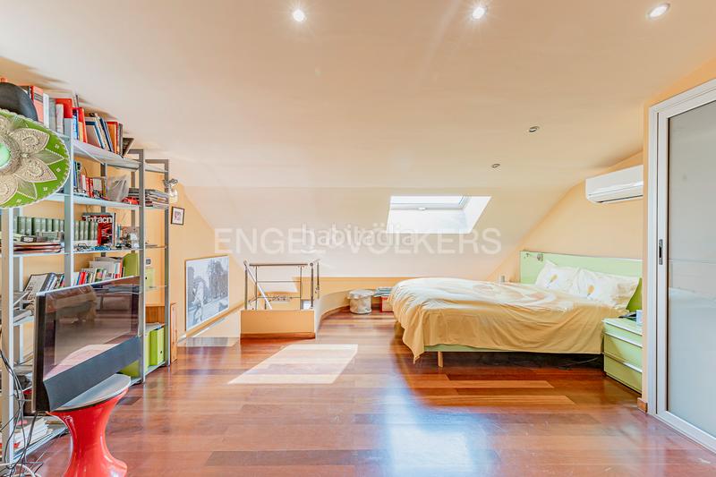 Foto c5ed8e20-c079-4f35-8a17-daf94814f0ac. Dúplex amb calefacció a Putget - Farró Barcelona