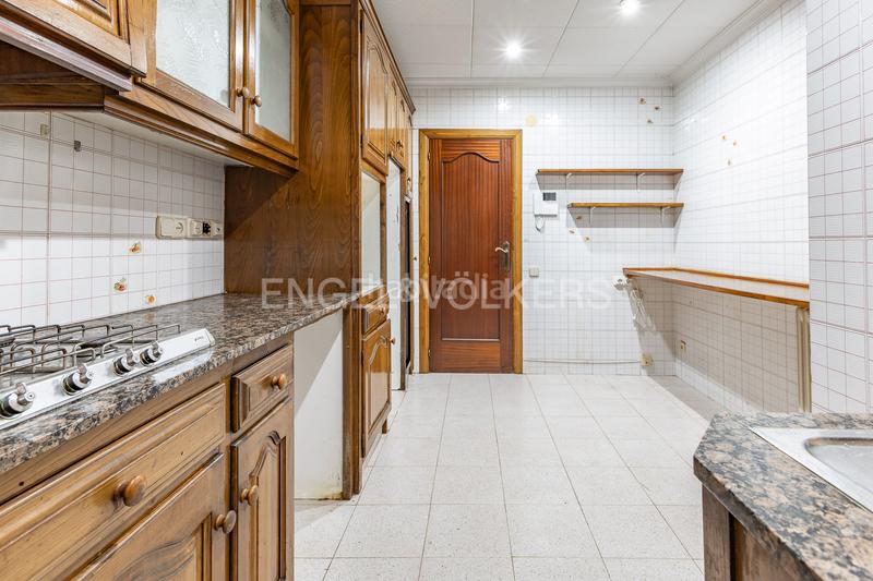 Foto 695c1acd-c3c8-43c6-a64f-9a34ffc5ee10. Appartement mit heizung in Centre Badalona
