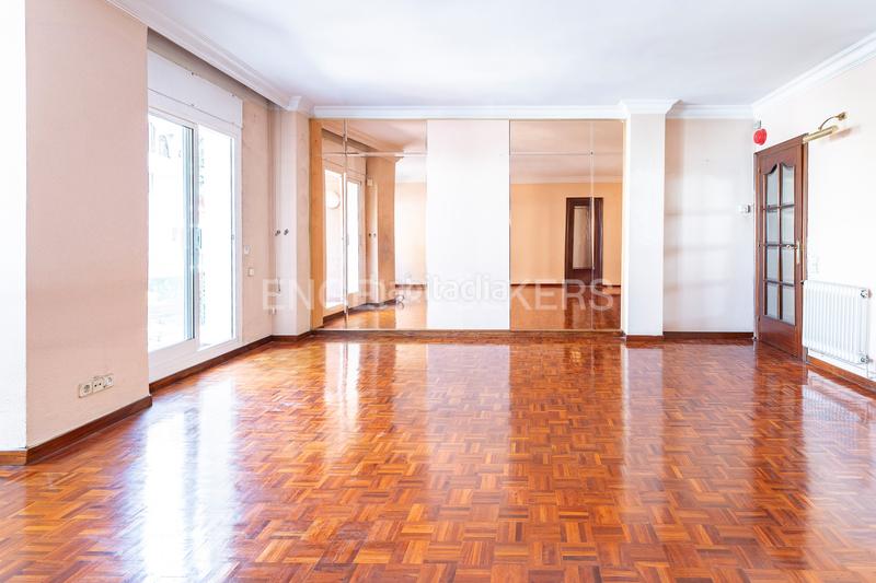 Foto 7ac2aec7-7378-4498-a259-7bd324efd3d5. Appartement mit heizung in Centre Badalona