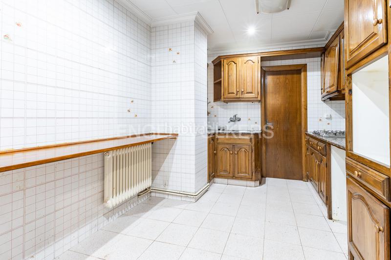 Foto e4e3ff44-0085-4dfa-a66b-88966a014220. Appartement mit heizung in Centre Badalona