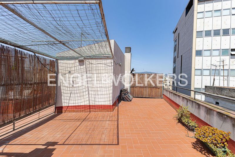 Foto 255caa0d-c81c-43a5-afbb-87aebf8b97d8. Àtic amb calefacció a Gòtic Barcelona