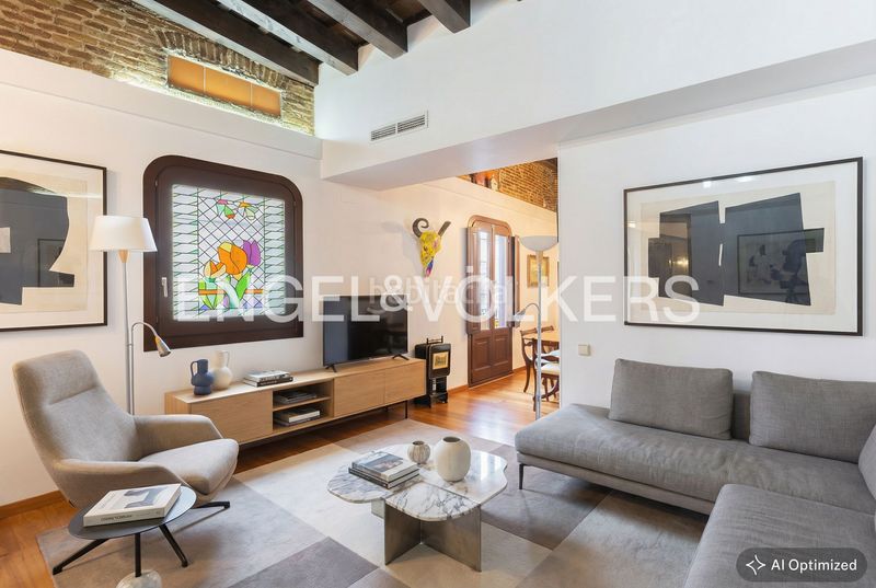 Foto 2692a8b7-3cc1-4243-a3a0-2bf362318967. Àtic amb calefacció a Gòtic Barcelona