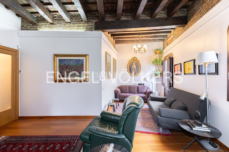 Foto 4c49a9d7-d834-4833-91a0-e43a347519ce. Àtic amb calefacció a Gòtic Barcelona