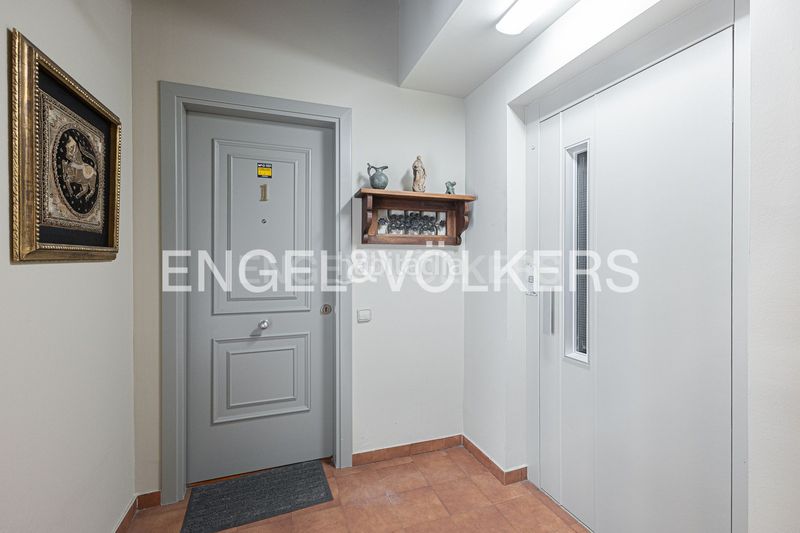 Foto 533ca52e-6645-47e0-9843-1984a184fb0c. Àtic amb calefacció a Gòtic Barcelona