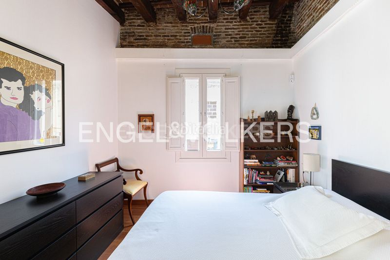 Foto 68bb1bf0-59f0-4435-bc5f-61d066dadf23. Àtic amb calefacció a Gòtic Barcelona