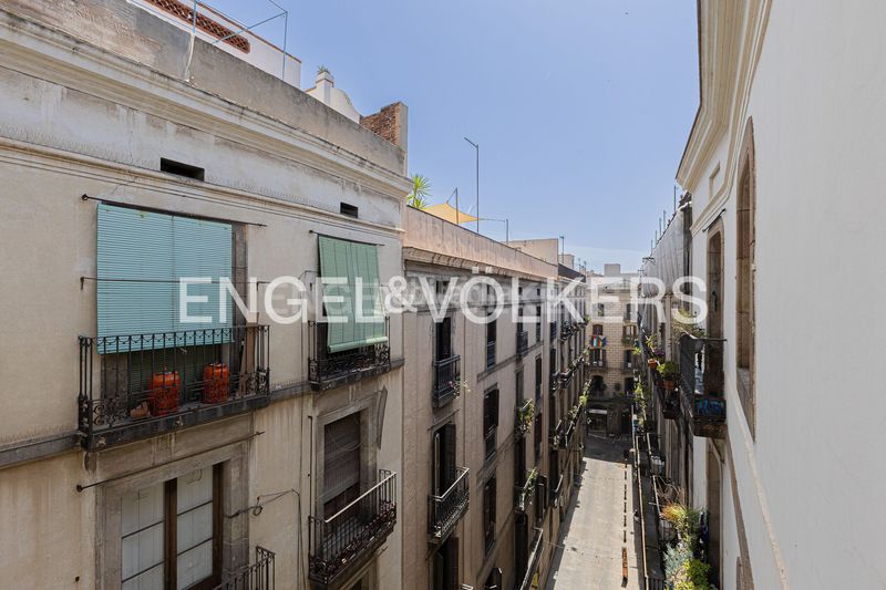 Foto 806812d3-b21f-4445-8602-0de81bc24196. Àtic amb calefacció a Gòtic Barcelona