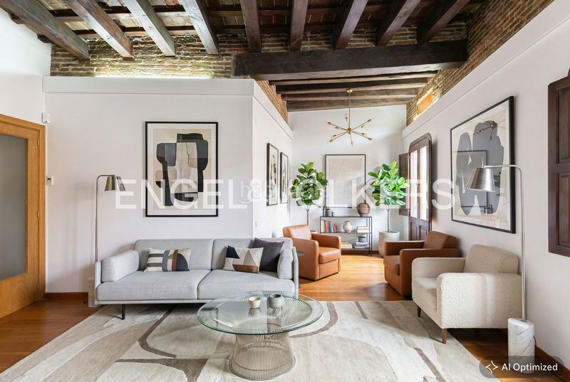 Foto c0c416d1-b595-4950-bdba-86ce90b1b807. Àtic amb calefacció a Gòtic Barcelona