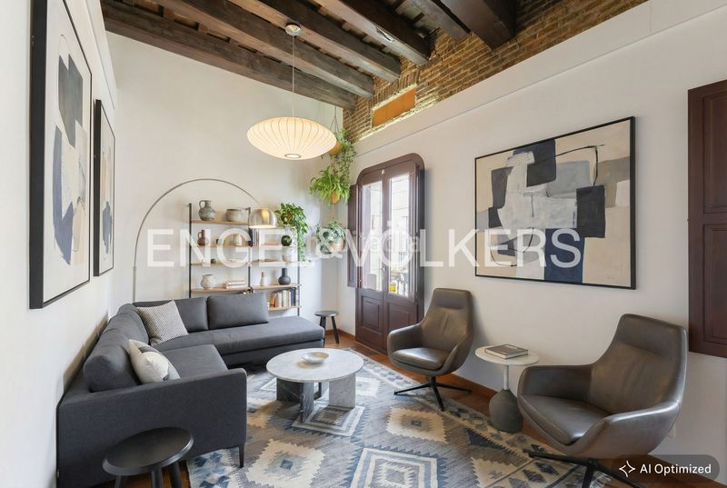 Foto eac7863a-3ab0-46d9-95ad-85abc6059ba4. Àtic amb calefacció a Gòtic Barcelona