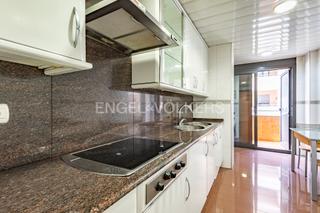 Apartament a Sant Joan-TV3. Exclusivo piso exterior con dos terrazas, trastero y parking