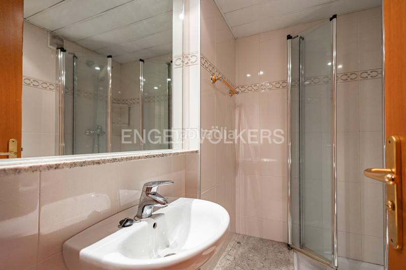 Foto 6f0322a1-ded0-407e-a5f6-56c3e7082b00. Apartamento piso exterior con dos terrazas en Sant Joan-TV3 Sant Joan Despí