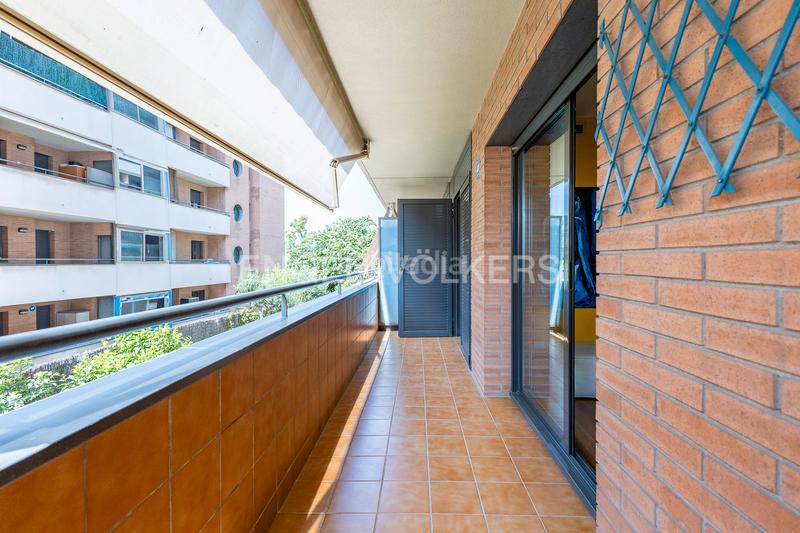 Foto 8b37bc22-5f13-49be-9370-3aa726332828. Apartamento piso exterior con dos terrazas en Sant Joan-TV3 Sant Joan Despí