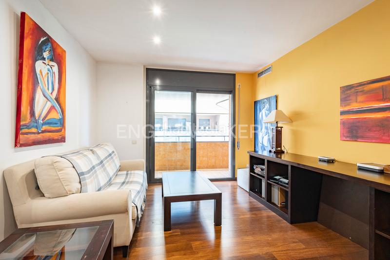 Foto a43259e9-2567-491a-b6e4-92eeefe65fdb. Apartamento piso exterior con dos terrazas en Sant Joan-TV3 Sant Joan Despí