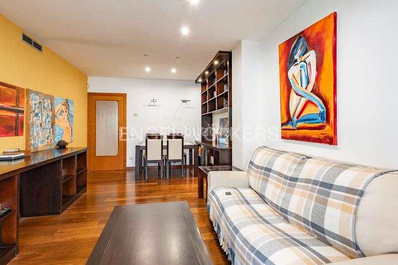 Foto a4dfec52-f5f8-4023-82e4-5716879966a1. Apartamento piso exterior con dos terrazas en Sant Joan-TV3 Sant Joan Despí