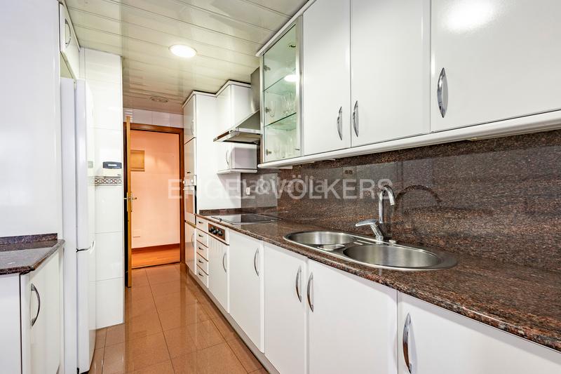 Foto ef7fd79f-130d-4a41-b768-df3ec0b1dabb. Apartamento piso exterior con dos terrazas en Sant Joan-TV3 Sant Joan Despí
